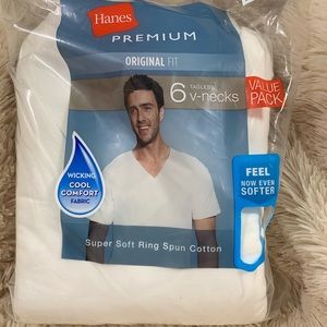 Hanes 6 V-Necks premium Tagless Shirts Large NWT